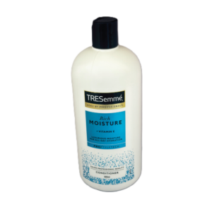 TRESemmé Rich Moisture Conditioner (with Vitamin E)